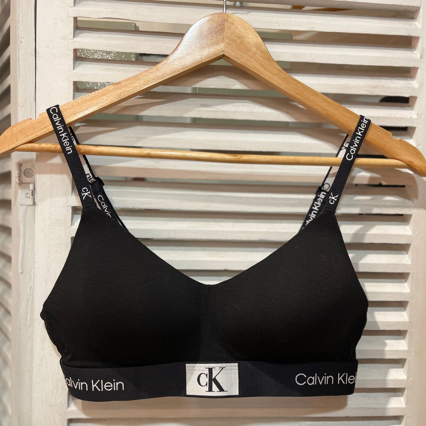 Sostén Calvin Klein